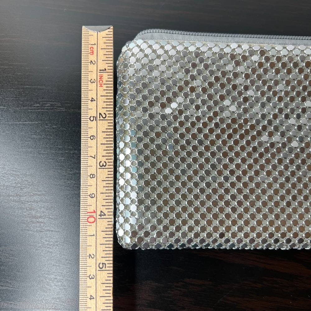 Magid Evening Women's Silver Metal Mesh Clutch Purse Bangle Strap NWT - Picture 6 of 7